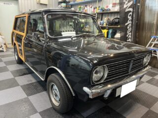 MINIクラブマンのH様❣️
⁡
前回奥様カーに施工しましたフィルムが好評で、今回はH様のお車にも同じくアネストIRグリーン35フィルムを施工ご依頼頂きました☺️
⁡
20年乗り続けてきてスモークフィルムには抵抗あったみたいでグリーンフィルムだったらオシャレで良いかなとの事で貼って見ましたがなかなか良い仕上がりでH様もとても満足頂き有難いです✨
⁡
H様、今回もご依頼頂き有難う御座いました🙇‍♂️

#狛江市カーコーティング #多摩地区車 #ウインドフィルム施工専門店 #ウインドガラス撥水 #多摩地区カーコーティング #横浜市カーコーティング #川崎市カーコーティング #ハードバリアxover #セダーブレイブ #ドライブレコーダー取り付け専門店 #cedarbrave #クラシックmini #アネストIRグリーン35 #グリーンフィルム #アネスト #狛江市東和泉 #車検 #板金 #板金塗装🚗