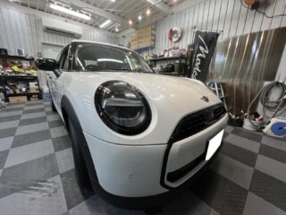 MINIのS様❣️
⁡
新車を購入し、ドライブレコーダー取付にてご来店頂きました☺️
⁡
今回はコムテックのドライブレコーダーをS様持ち込みにて取付👍
⁡
S様、この度はご依頼頂き有難う御座いました。
また何か御座いましたらお気軽にお声掛けください🙇

#cedarbrave #セダーブレイブ #狛江市カーコーティング #川崎市カーコーティング #横浜市カーコーティング #東京都カーコーティング #ドライブレコーダー取付 #ドライブレコーダー取り付け専門店 #カーフィルム施工 #mini #minicooper #車検 #板金 #板金塗装🚗 #狛江市東和泉 #コムテック #コムテックドライブレコーダー