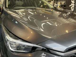 スバル　クロストレックのS様❣️
⁡
電話問い合わせにてご依頼頂き、新車納車後にそのままご来店☺️
⁡
有難い事にご近所さんとの事で少しずつですが当店を知って頂けるお客様が増えてとても有難いです。
⁡
今回施工しましたコーティングはモデスタD2コーティング👍
水弾きの良いガラスコーティングとなります。
⁡
更にはウインドガラスも全面撥水コートしご自宅へ納車させて頂きました。
⁡
S様、この度はご依頼頂き有難う御座いました。
今後ともどうぞ宜しくお願い致します🙇

#狛江市カーコーティング #多摩地区車 #ウインドフィルム施工専門店 #ウインコスプレミアム #ハードバリアxover #セダーブレイブ #ミラー型ドライブレコーダー取り付け #東京都カーコーティング #ドライブレコーダー取り付け専門店 #cedarbrave #狛江市東和泉 #スバルクロストレック #modesta #車検 #自動車板金 #自動車板金塗装